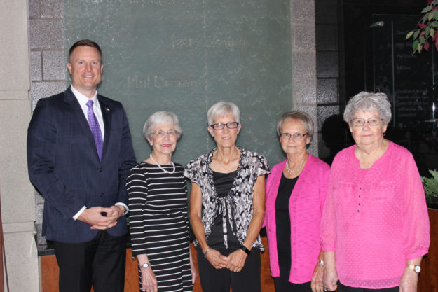 mahaska-health-volunteers-receive-recognition-at-2019-governor’s-volunteer-awards