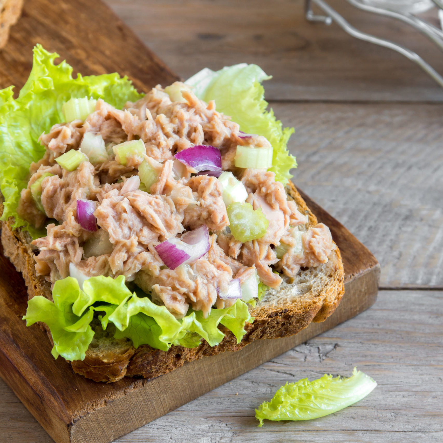 Tuna salad sandwich