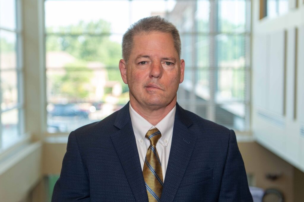 Robert Pettis, MD 1